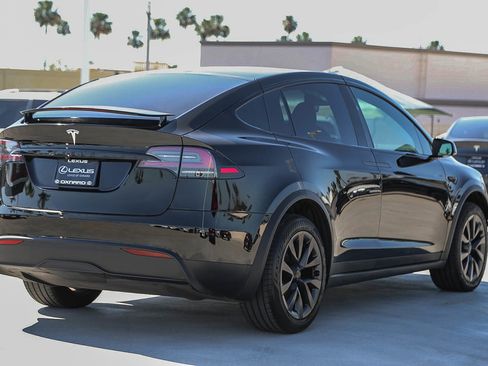 Used 2023 Tesla Model X AWD/4WD image 7