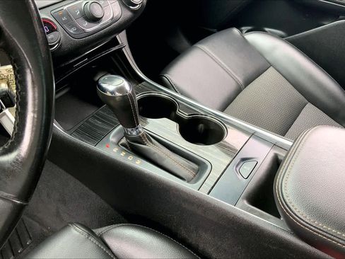 Used 2017 Chevrolet Impala LT image 15