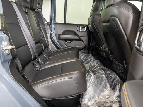 New 2026 Jeep Gladiator Sport image 41