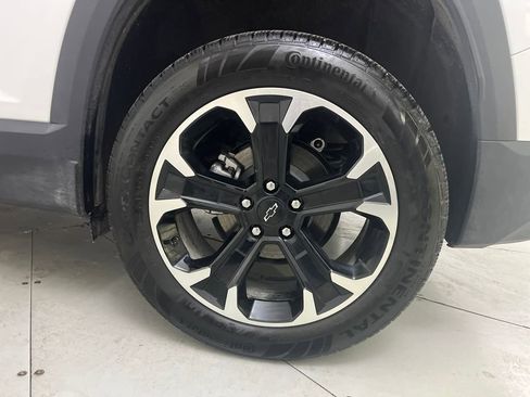 Used 2025 Chevrolet Equinox LT w/ Convenience Package II image 16