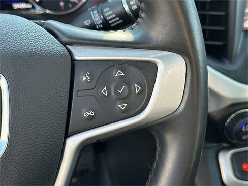 Used 2020 GMC Acadia SLT w/ Driver Alert Package II image 37