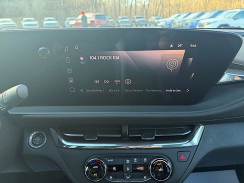 Used 2024 Buick Envista Preferred w/ Convenience I Package image 20