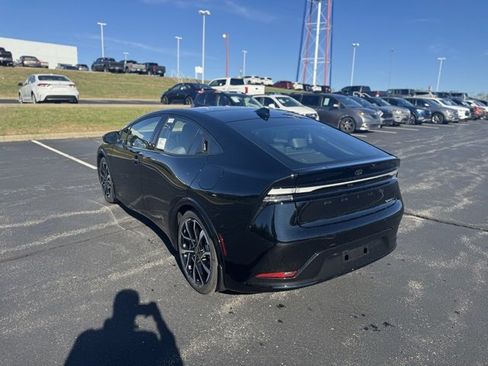 New 2026 Toyota Prius Plug-In Hybrid image 5