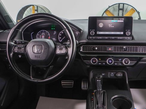 Used 2023 Honda Civic Sport image 17