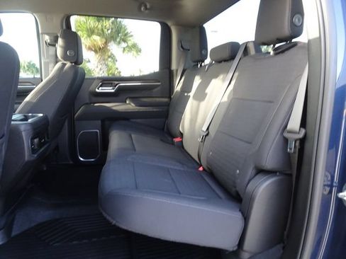 Used 2022 Chevrolet Silverado 1500 RST AWD/4WD image 9