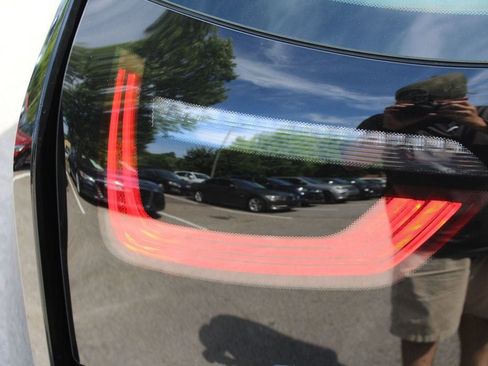 Used 2016 BMW i3 w/ Range Extender RWD image 10
