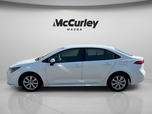 Used 2024 Toyota Corolla LE FWD image 4