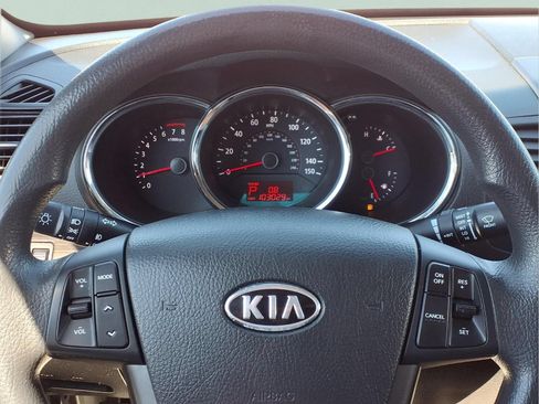 Used 2012 Kia Sorento LX w/ Convenience Pkg FWD image 8