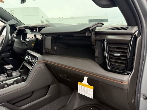 New 2026 GMC Sierra 1500 AT4 w/ AT4 Premium Package image 28