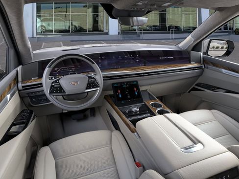 New 2025 Cadillac Escalade Sport Platinum w/ LPO, Floor Liner Package image 16