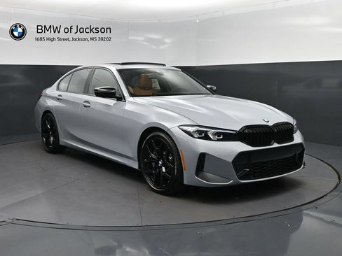 New 2026 BMW 330i Sedan w/ M Sport Package RWD image 9