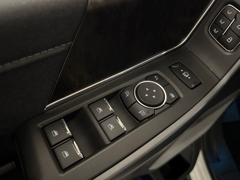 New 2026 Ford F350 Lariat w/ Black Appearance Package image 24