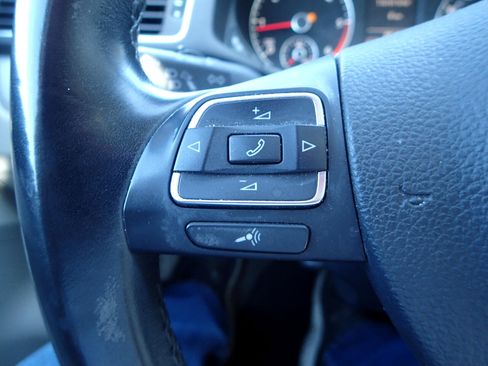 Used 2013 Volkswagen Passat TDI SE image 15