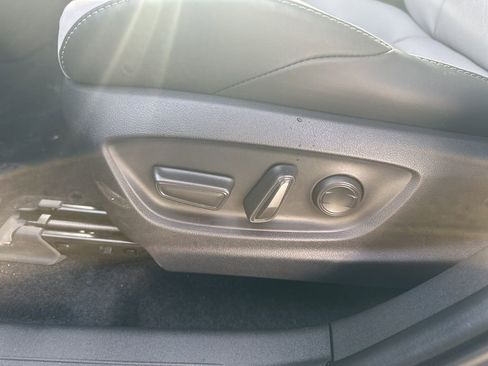 New 2026 Subaru Solterra AWD/4WD image 12