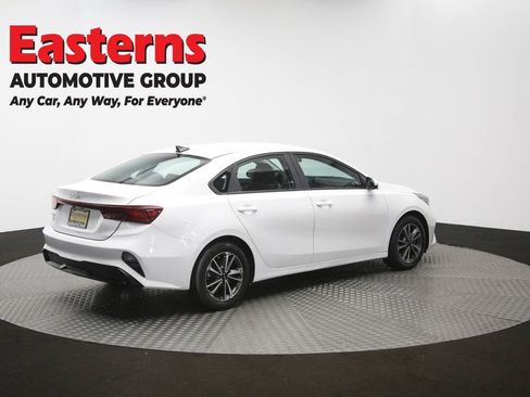 Used 2022 Kia Forte LXS FWD image 40