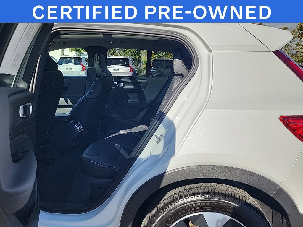 Used 2025 Volvo XC40 B5 Core w/ Protection Package Premier AWD/4WD image 14