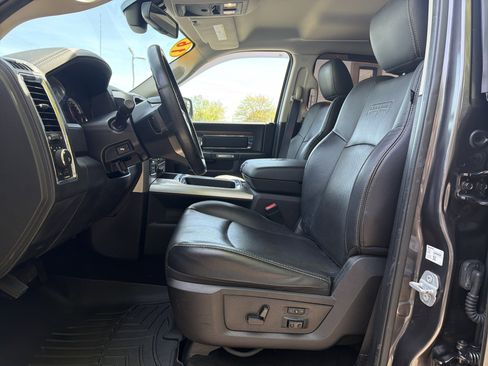 Used 2016 RAM 1500 Laramie w/ Convenience Group image 16