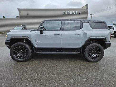 Used 2025 GMC Hummer EV 2X image 2
