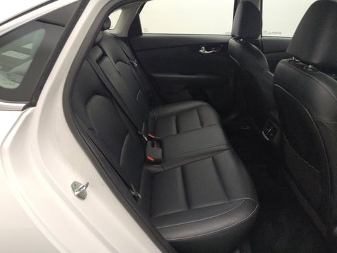 Used 2021 Kia Forte EX FWD image 19