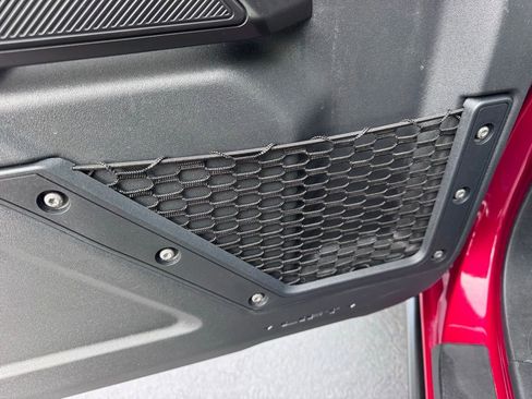 Used 2025 Ford Bronco Badlands image 24