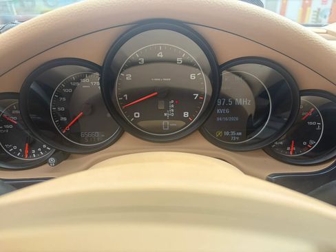 Used 2014 Porsche Panamera 4 AWD/4WD image 17
