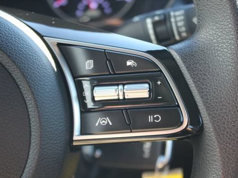 Used 2023 Kia Forte LXS FWD image 15