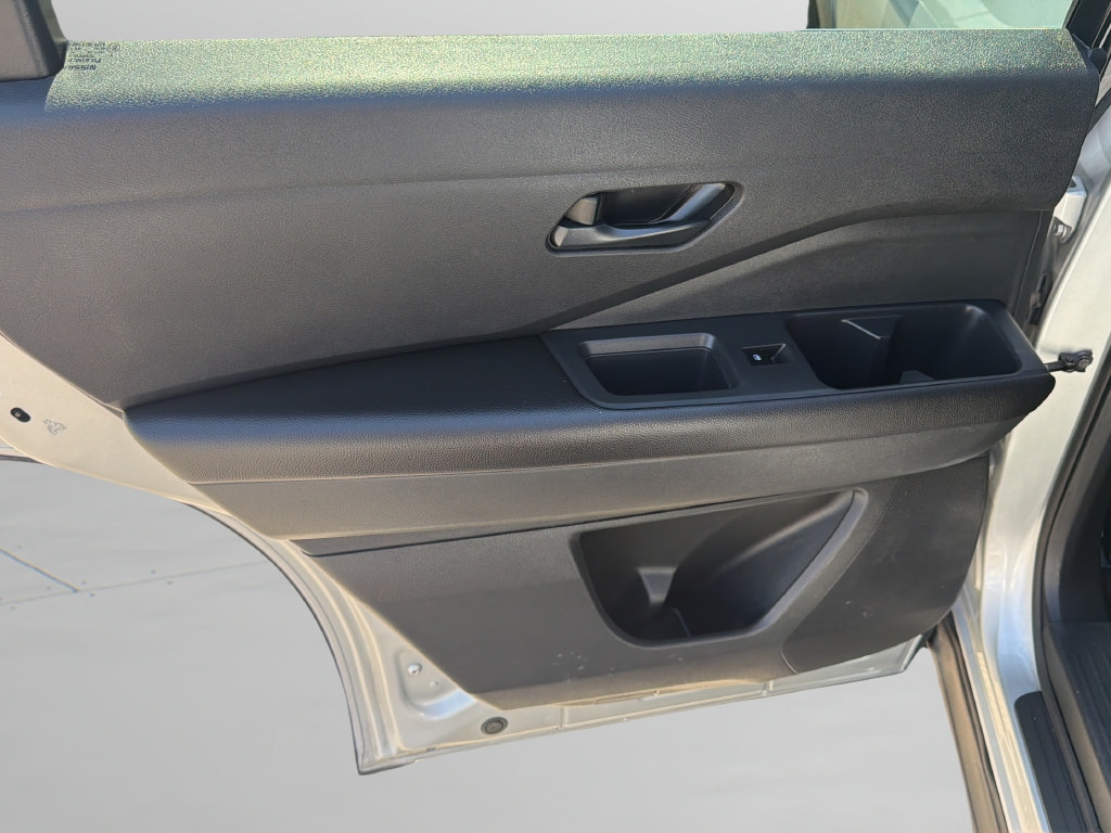 Used 2024 Nissan Pathfinder SV FWD image 15
