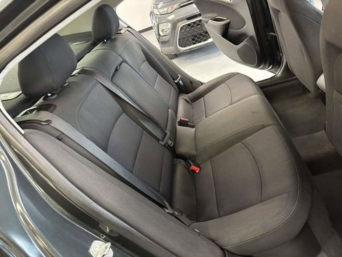 Used 2018 Chevrolet Cruze LT image 21