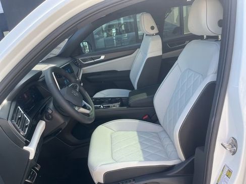 New 2026 Volkswagen Atlas Cross Sport SEL Premium R-Line image 25