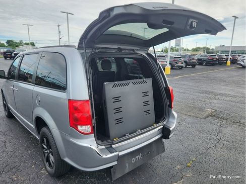 Used 2019 Dodge Grand Caravan GT FWD image 16