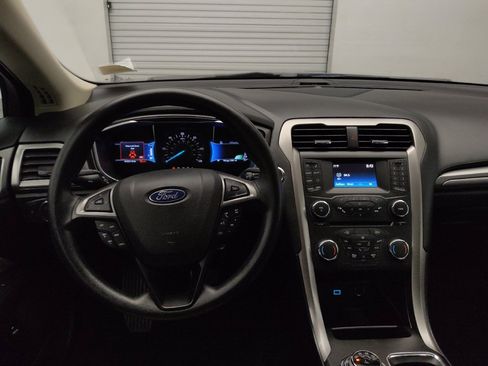Used 2018 Ford Fusion S FWD image 22