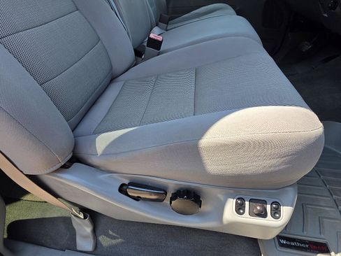 Used 2006 Ford F250 XL AWD/4WD image 21