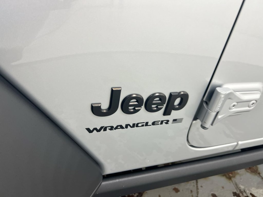 Used 2024 Jeep Wrangler Unlimited Sport AWD/4WD image 25