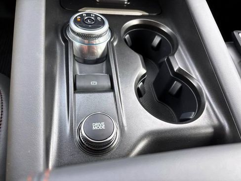 Used 2025 Ford Explorer Active w/ Active Comfort Package image 30