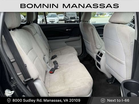 Used 2018 Honda Pilot EX image 11