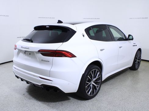 Used 2023 Maserati Grecale Modena image 7