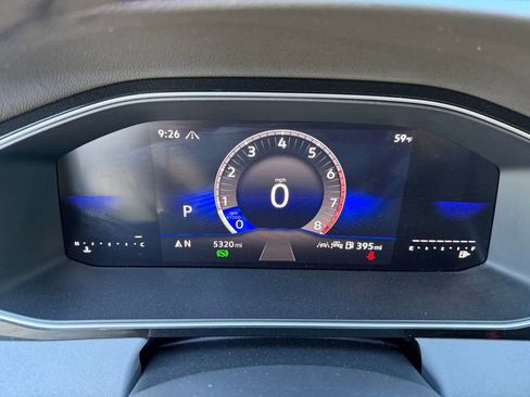 Certified 2025 Volkswagen Jetta SE w/ Black Wheel Package image 27