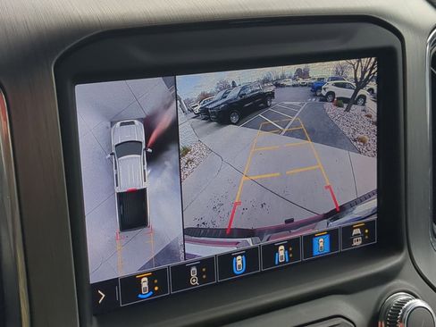 Used 2023 GMC Sierra 3500 Denali image 18