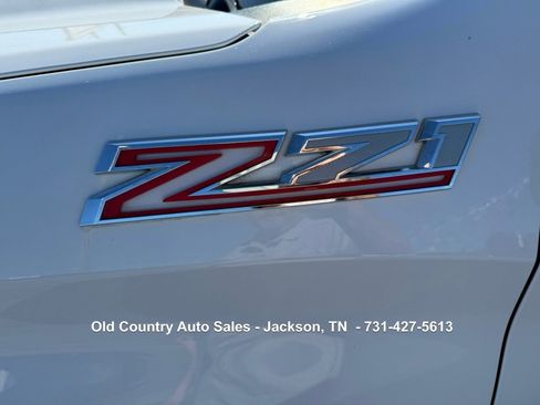 Used 2023 Chevrolet Silverado 1500 LT Trail Boss image 9