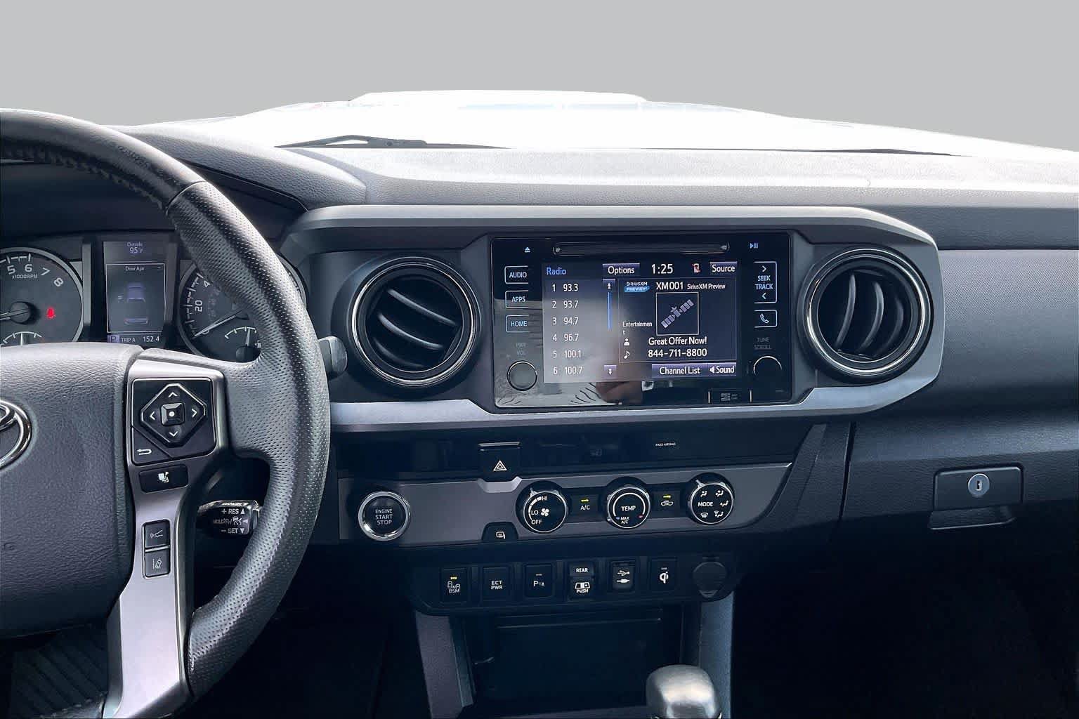 Used 2018 Toyota Tacoma TRD Sport w/ Technology Package RWD image 7