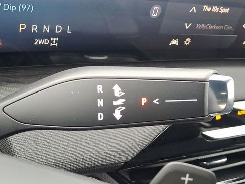 Used 2026 Buick Enclave Preferred w/ Power Package image 16