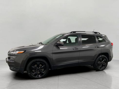 Used 2016 Jeep Cherokee Latitude w/ Comfort/Convenience Group AWD/4WD image 10
