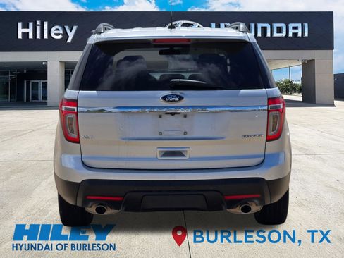 Used 2013 Ford Explorer XLT FWD image 7