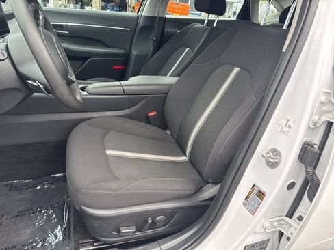 Used 2024 Hyundai Sonata SEL FWD image 18