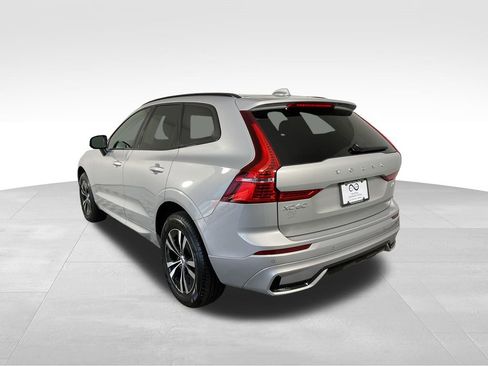 Used 2024 Volvo XC60 B5 Core AWD/4WD image 7