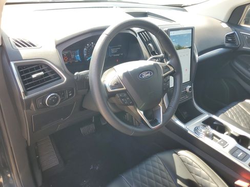 Used 2023 Ford Edge Titanium w/ Class II Trailer Tow Package AWD/4WD image 13