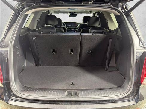Used 2023 Hyundai Palisade SEL w/ Premium Package FWD image 20