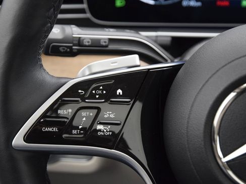 Used 2025 Mercedes-Benz GLE 450e 4MATIC image 24