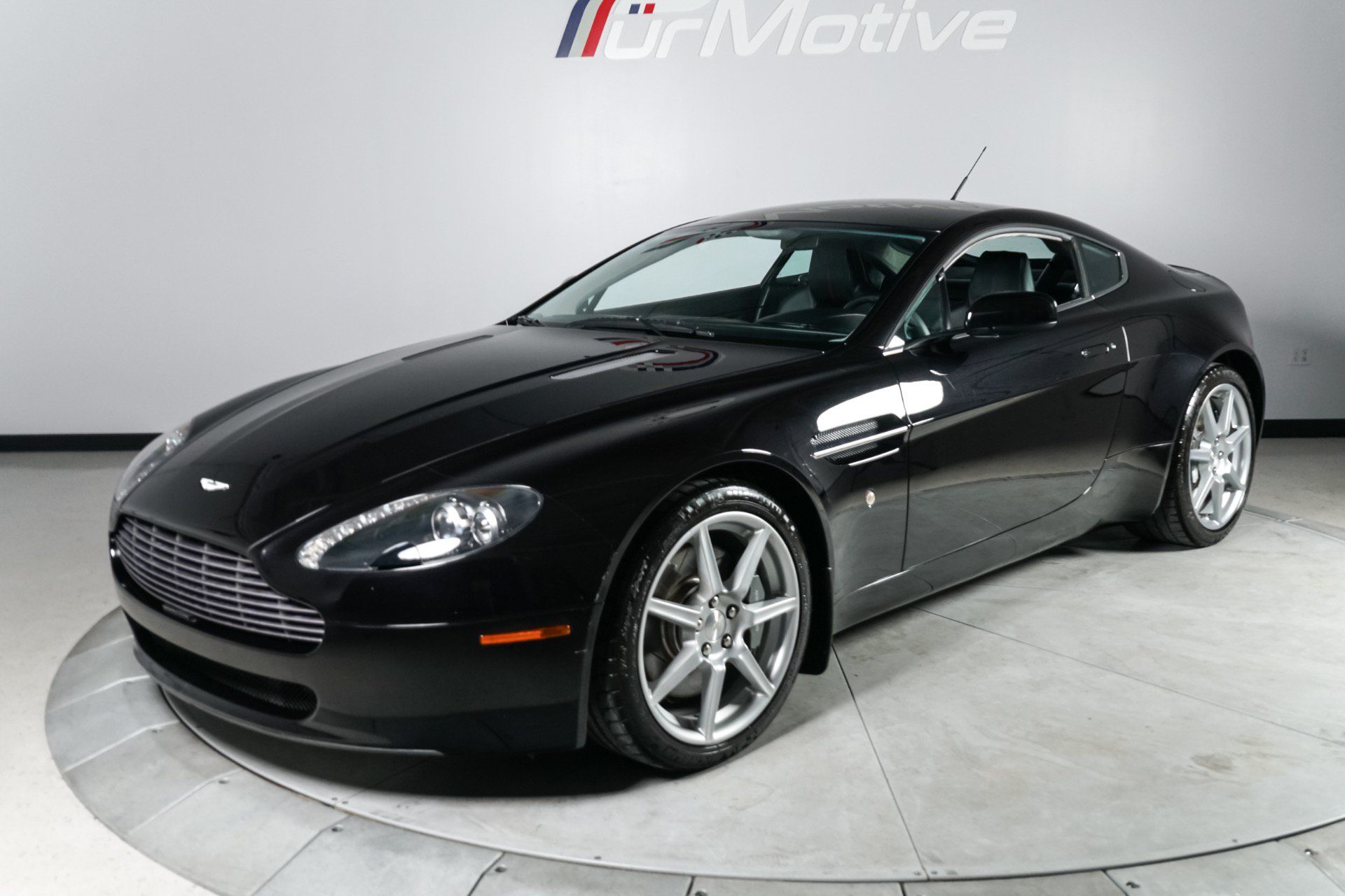 Used 2007 Aston Martin V8 Vantage Coupe RWD image 2