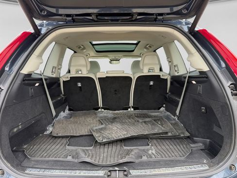 Used 2025 Volvo XC90 T8 Plus w/ Protection Package Premier AWD/4WD image 43